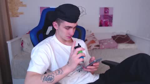 Frank online show from January 6, 2:48 am