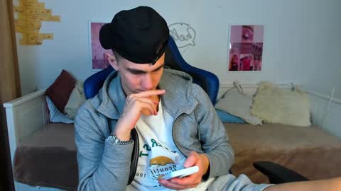 Frank online show from February 7, 9:37 am