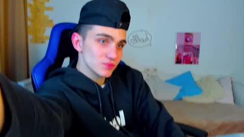 Frank online show from February 21, 2:38 pm