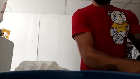 Snapshot of frankdanielsmolano chatting on April 18, 4:22 pm frankdanielsmolano online show from April 18, 4:22 pm