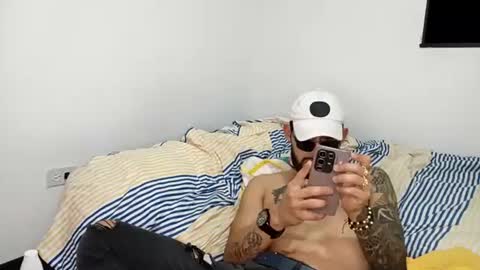 Snapshot of frankdanielsmolano chatting on June 16, 7:22 am frankdanielsmolano online show from June 16, 7:22 am