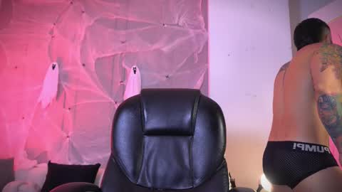 Frank Farrell. Hey remember to give me a thumbs up Ty online show from November 2, 4:15 am