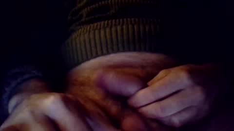 Snapshot of frankie5050 chatting on November 14, 2:21 am frankie5050 online show from November 14, 2:21 am