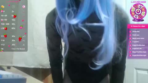 Snapshot of frankie_boygirl chatting on March 23, 11:42 pm Frankie online show from March 23, 11:42 pm