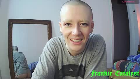 Snapshot of frankiecatalyst chatting on May 25, 11:05 am Frankie Catalyst online show from May 25, 11:05 am