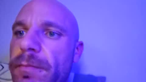 Snapshot of frankiefuckmexx chatting on May 31, 8:21 pm FrankieFuckMeXX online show from May 31, 8:21 pm