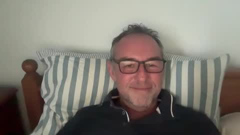 Snapshot of franksgreat chatting on February 13, 4:25 pm franksgreat online show from February 13, 4:25 pm