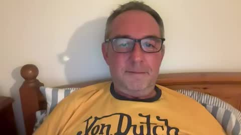 Snapshot of franksgreat chatting on February 15, 6:15 pm franksgreat online show from February 15, 6:15 pm