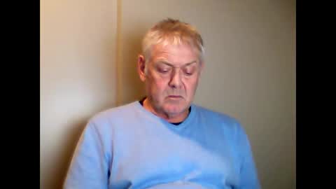 Snapshot of frannkboy61 chatting on April 9, 6:35 pm frannkboy61 online show from April 9, 6:35 pm