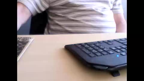 Snapshot of frannkboy61 chatting on April 24, 1:46 pm frannkboy61 online show from April 24, 1:46 pm