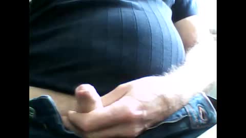 Snapshot of frannkboy61 chatting on April 27, 10:57 am frannkboy61 online show from April 27, 10:57 am