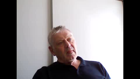 Snapshot of frannkboy61 chatting on April 28, 8:52 am frannkboy61 online show from April 28, 8:52 am