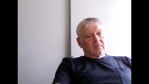 Snapshot of frannkboy61 chatting on May 9, 9:14 am frannkboy61 online show from May 9, 9:14 am