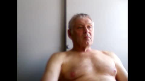 Snapshot of frannkboy61 chatting on May 26, 4:14 pm frannkboy61 online show from May 26, 4:14 pm