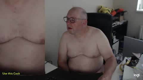 Snapshot of fransje_ chatting on May 9, 6:35 pm Fransje online show from May 9, 6:35 pm