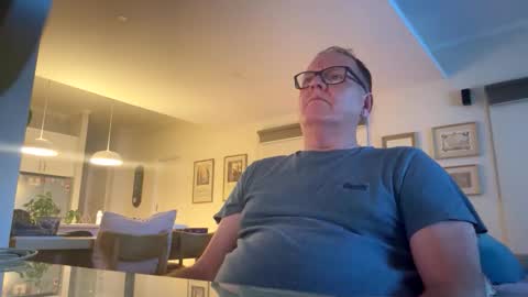 Snapshot of franzmontyhe chatting on September 18, 2:30 pm franzmontyhe online show from September 18, 2:30 pm