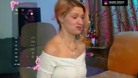 Snapshot of frashpie chatting on December 10, 10:58 pm FrashPie online show from December 10, 10:58 pm