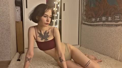 Snapshot of frau_basted chatting on October 6, 11:46 pm mistress Bastet and  mintcola online show from October 6, 11:46 pm