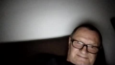 Snapshot of frauenfeind1 chatting on October 15, 6:46 am Wolfi online show from October 15, 6:46 am