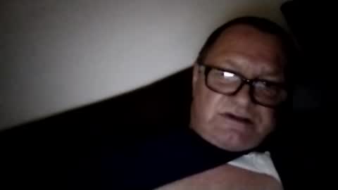 Snapshot of frauenfeind1 chatting on October 21, 2:07 pm Wolfi online show from October 21, 2:07 pm