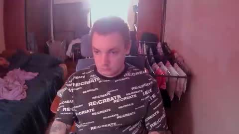 Snapshot of freak_azoid chatting on October 13, 8:58 am freak_azoid online show from October 13, 8:58 am