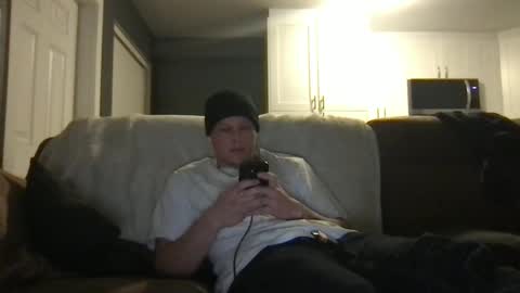 Snapshot of freaksondemand chatting on November 17, 2:28 am freaksondemand online show from November 17, 2:28 am