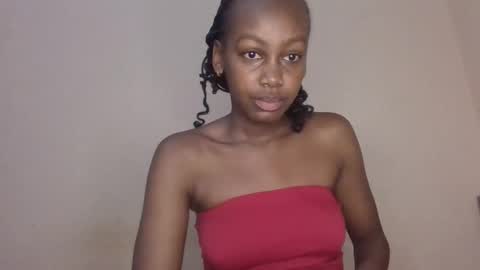 Snapshot of freaky_beauty chatting on June 1, 9:22 am freaky_beauty online show from June 1, 9:22 am