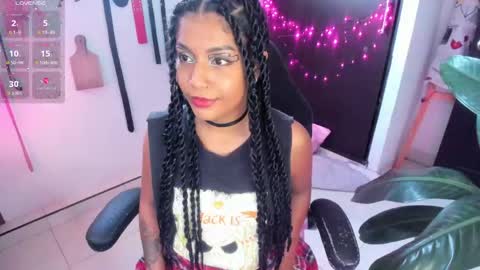Snapshot of freaky_lia chatting on April 22, 10:22 pm Lia Gomez online show from April 22, 10:22 pm