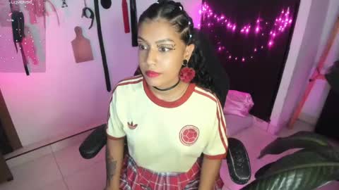 Snapshot of freaky_lia chatting on May 28, 11:24 pm Lia Gomez online show from May 28, 11:24 pm
