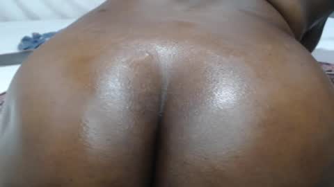 maxy online show from March 10, 5:11 am