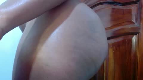 Snapshot of freakycoco1 chatting on February 28, 4:13 am freakycoco1 online show from February 28, 4:13 am