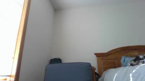 Snapshot of freakykink33 chatting on March 13, 5:52 pm Cal online show from March 13, 5:52 pm