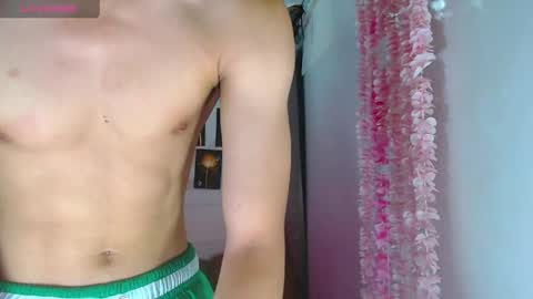 Snapshot of freakymarkxxx chatting on May 11, 8:31 am Mark online show from May 11, 8:31 am