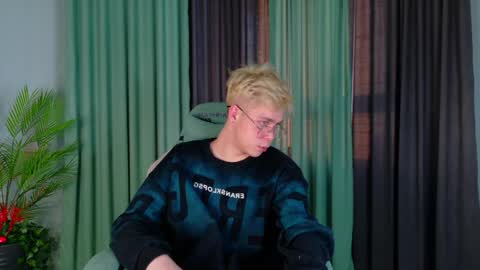 Fred online show from March 25, 12:22 pm