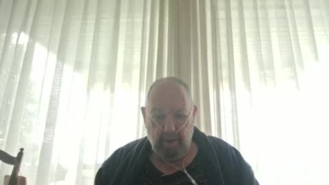 Snapshot of fredaldavid chatting on May 4, 8:32 am David Fredal online show from May 4, 8:32 am
