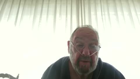 Snapshot of fredaldavid chatting on May 19, 8:31 am David Fredal online show from May 19, 8:31 am