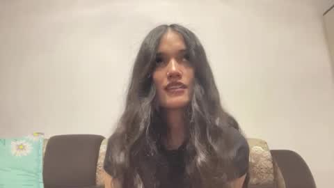 Snapshot of fredamedora chatting on June 2, 5:15 pm Mia online show from June 2, 5:15 pm