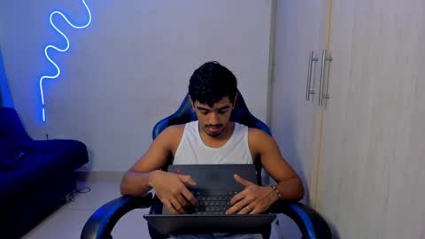 valeria online show from April 12, 1:49 pm