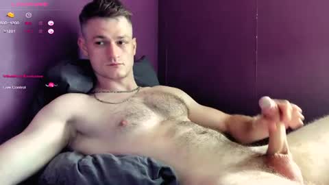 Snapshot of freddy_pretty chatting on July 14, 11:05 am freddy_pretty online show from July 14, 11:05 am