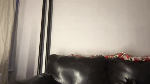 Snapshot of freddyfootball chatting on September 11, 11:38 pm Freddy Foot Balls online show from September 11, 11:38 pm