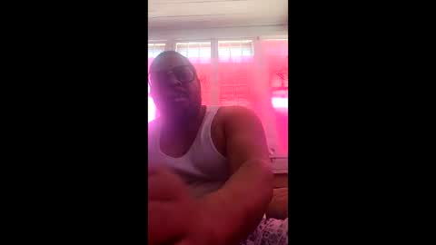 Snapshot of freddymack6969 chatting on May 12, 2:47 pm freddymack6969 online show from May 12, 2:47 pm