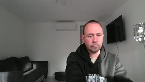 Snapshot of fredodu41 chatting on April 10, 7:02 am fredodu41 online show from April 10, 7:02 am