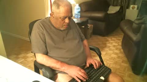 fredthetiger online show from June 20, 3:42 am