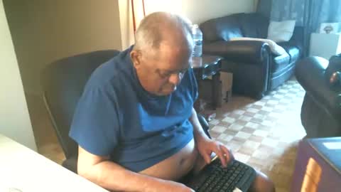 fredthetiger online show from July 2, 11:44 pm