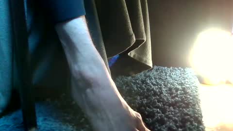 Snapshot of fredthetom12 chatting on December 6, 5:22 pm Greedy Fred online show from December 6, 5:22 pm