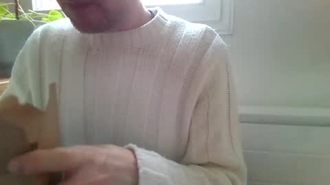 Snapshot of fredthetom12 chatting on January 8, 12:26 pm Greedy Fred online show from January 8, 12:26 pm