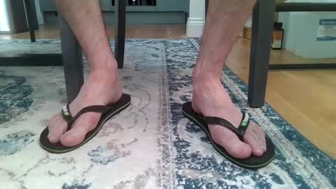 Snapshot of fredthetom12 chatting on September 9, 7:41 am Greedy Fred online show from September 9, 7:41 am