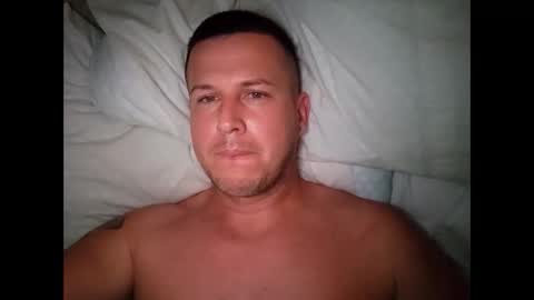 fredwilliam26 online show from October 21, 1:23 pm