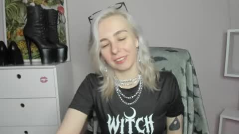 Anne online show from June 17, 6:38 am