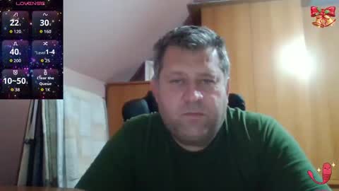 freeboy80180 online show from December 18, 7:53 pm